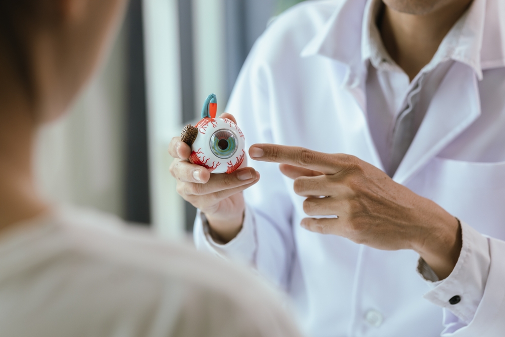 Blurred Vision After Cataract Surgery: Causes and Solutions